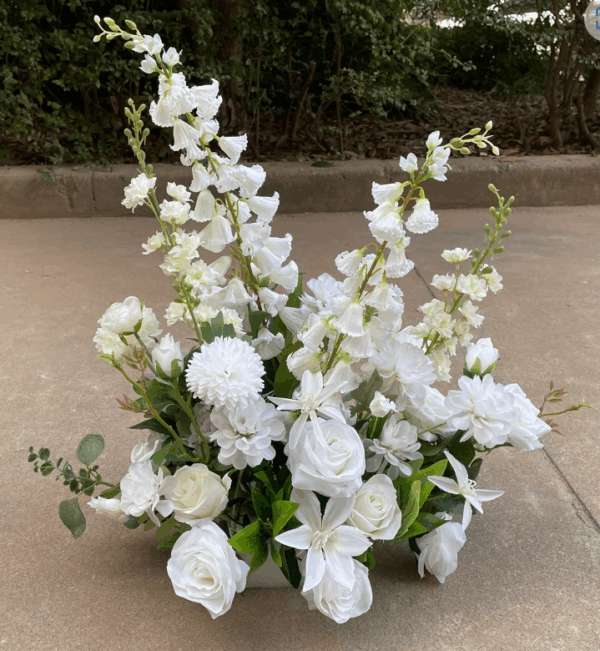 Aria Semi-Customizable Aisle Marker